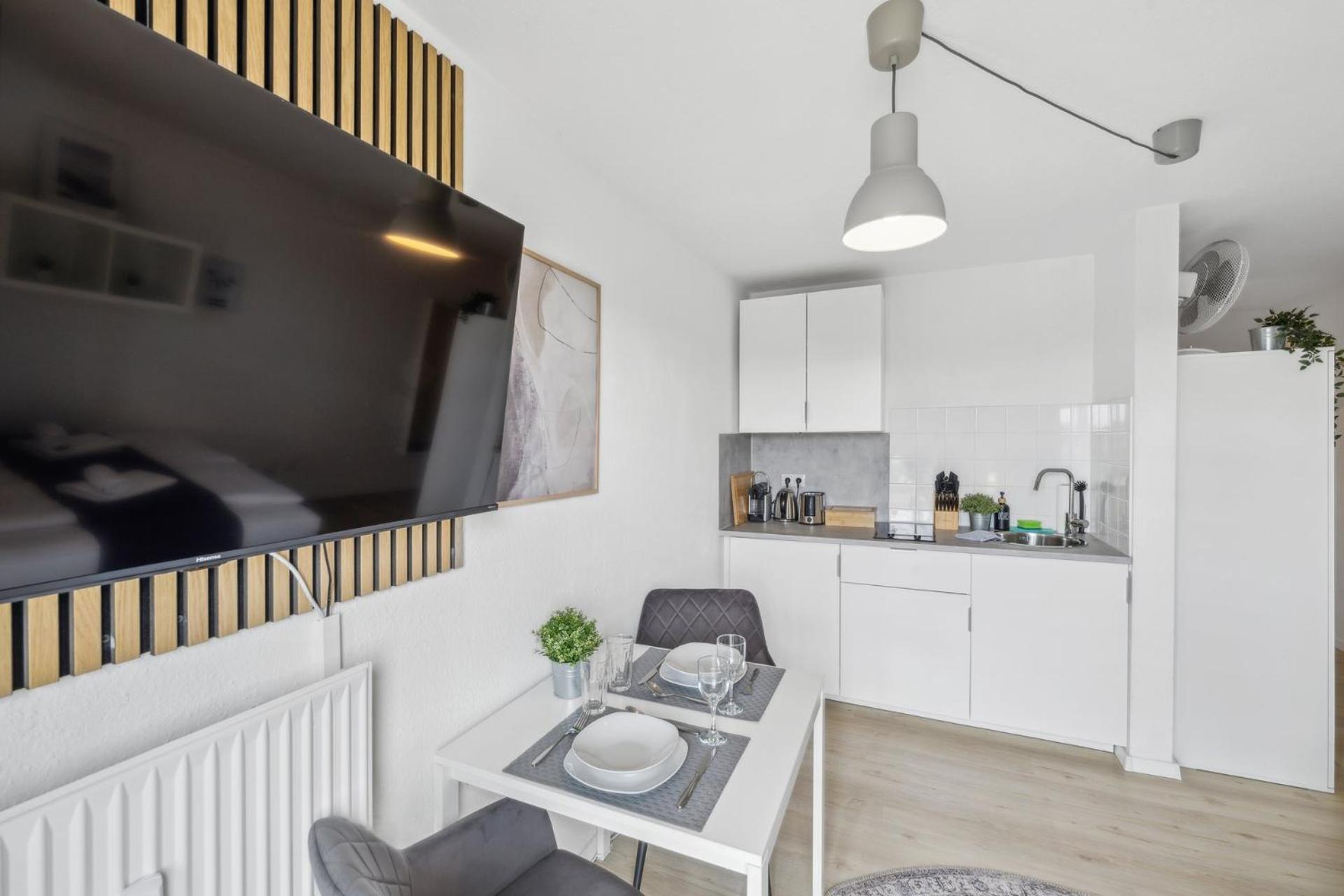 Andriss - Study & Work Apartments - Wifi - Kitchen Kaiserslautern Exterior foto